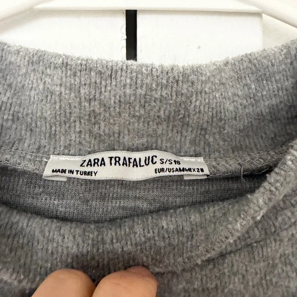 Zara Gray Short Sleeve Mock Neck Sweater Tee - Picture 3 of 3